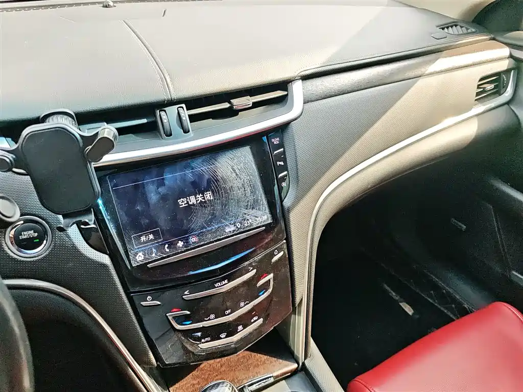 Cadillac XTS 2019 — фото 6