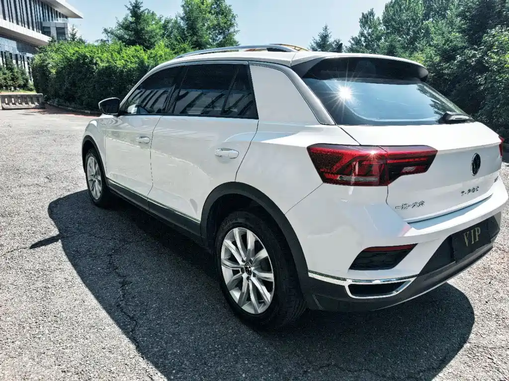 Volkswagen T-Roc 2023