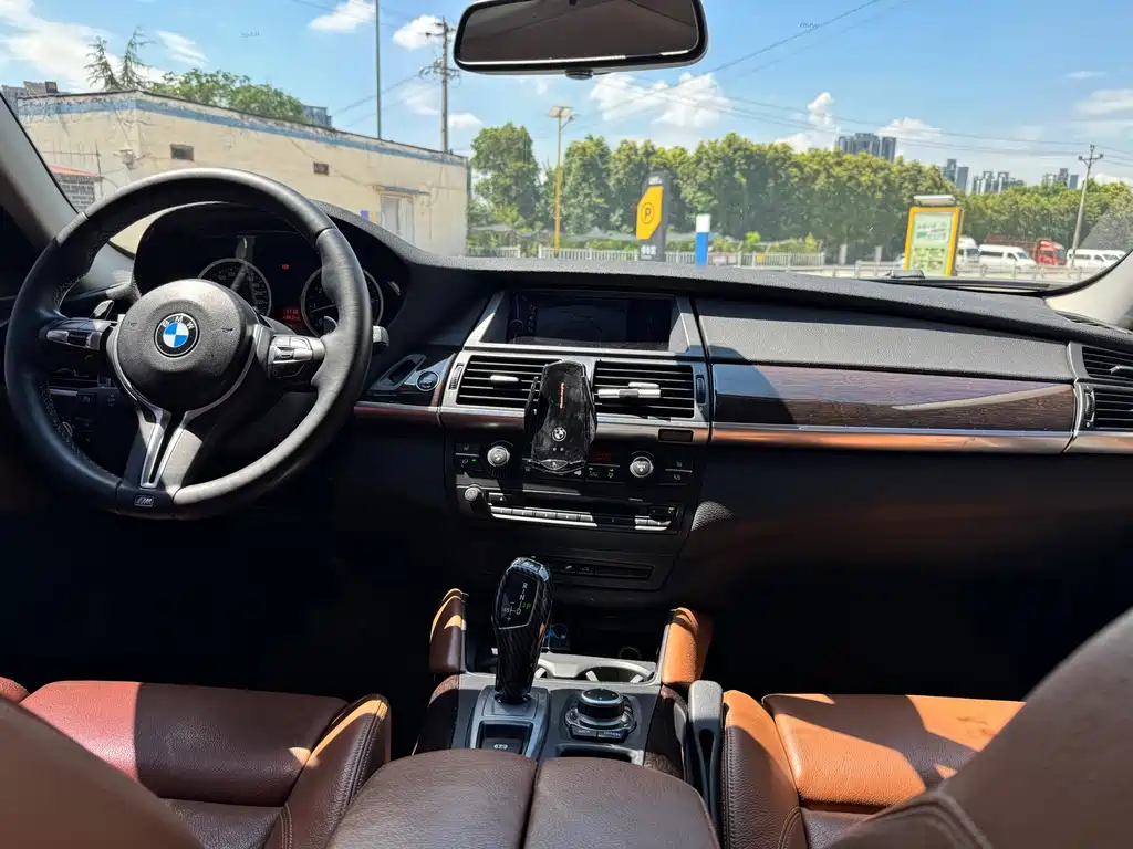 BMW X6 2013 — фото 12