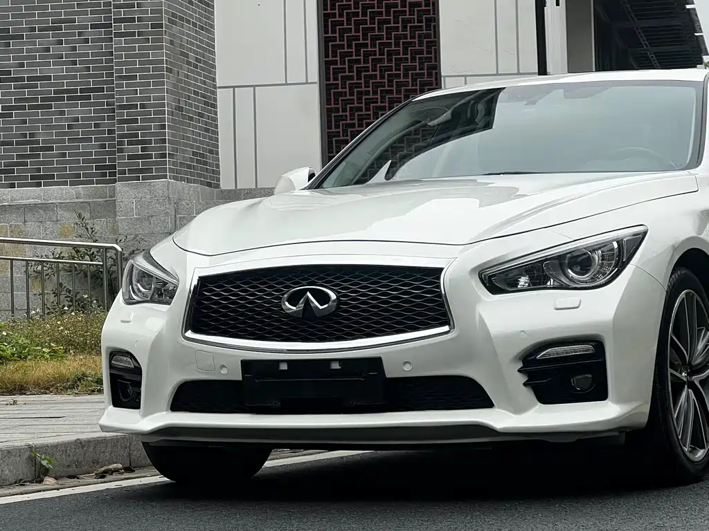 Infiniti Q50L 2017 — фото 7