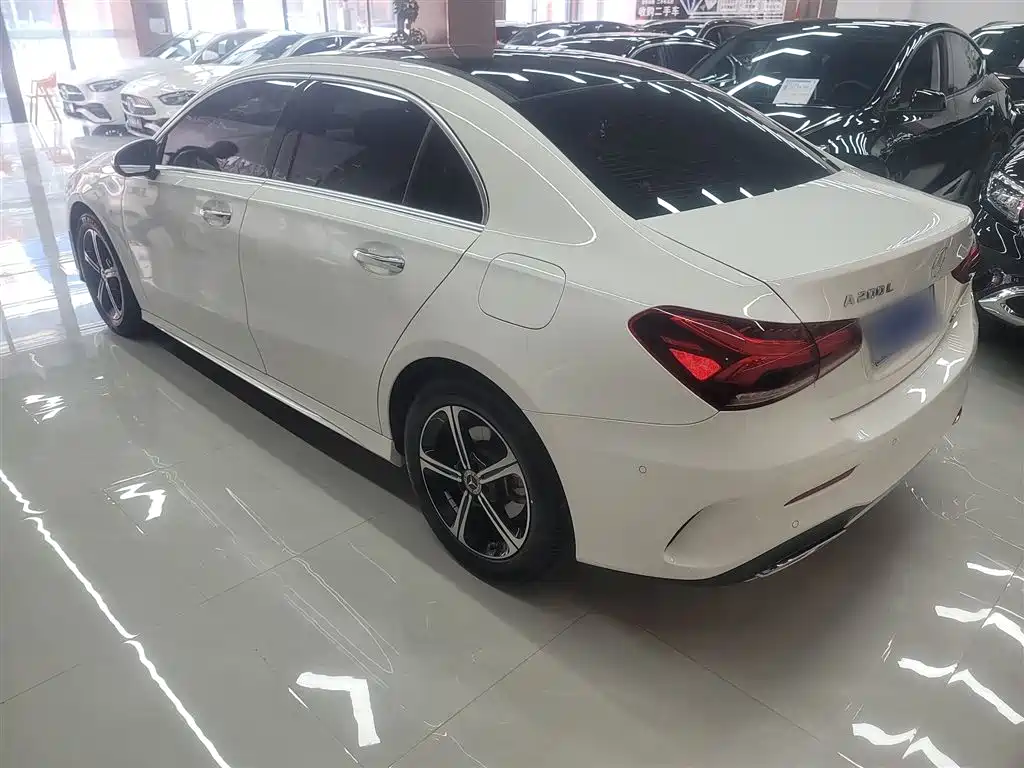 Mercedes-Benz A-Class 2022 — фото 5