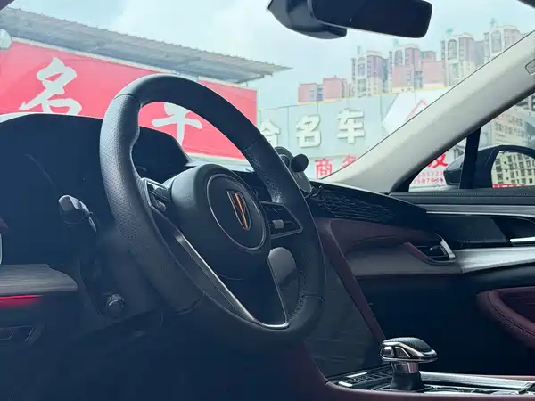 Hongqi H5 2025