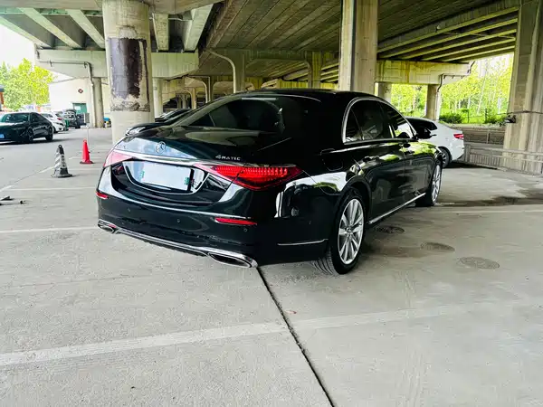 Mercedes-Benz S-Class 2023