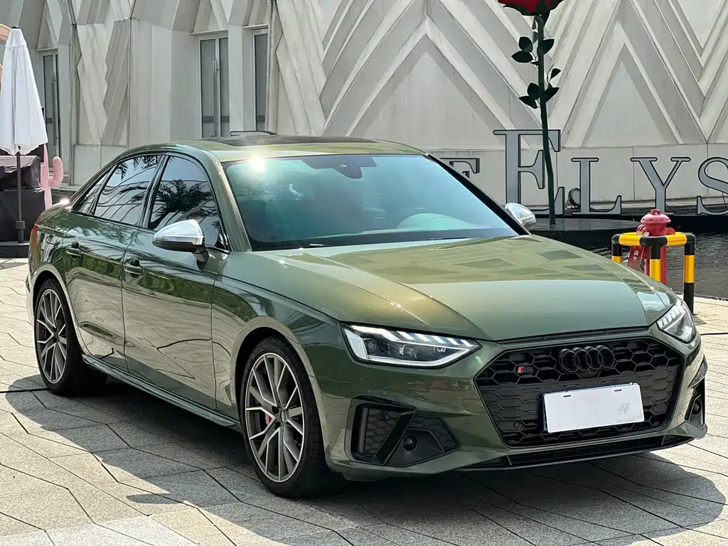 Audi S4 2024