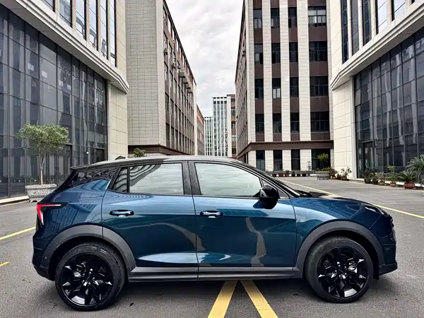 Lynk & Co 06 2020