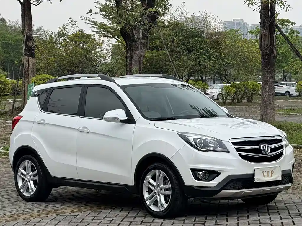 Changan CS35 2017 — фото 3