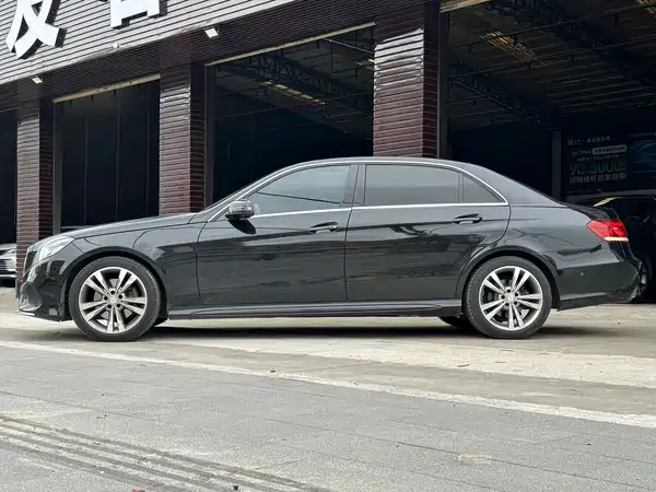 Mercedes-Benz E-Class 2015