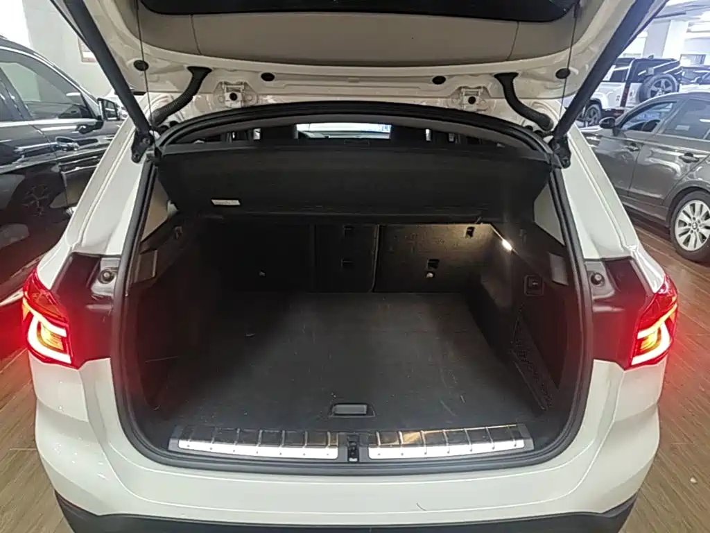 BMW X1 2017 — фото 19