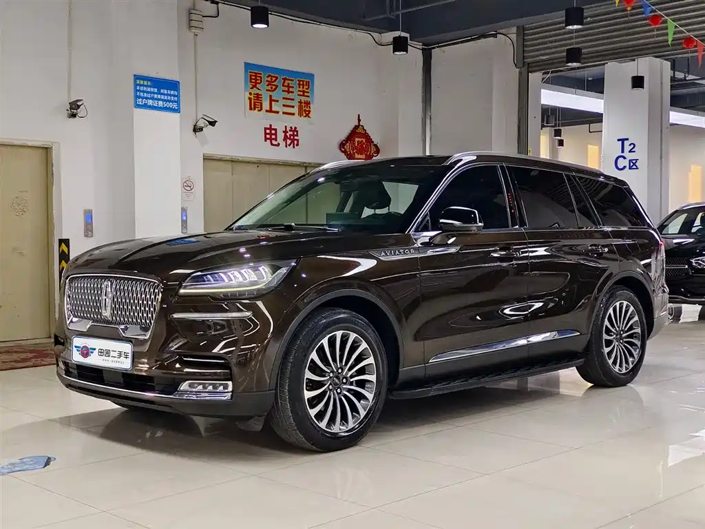Lincoln Aviator 2021 — фото 1