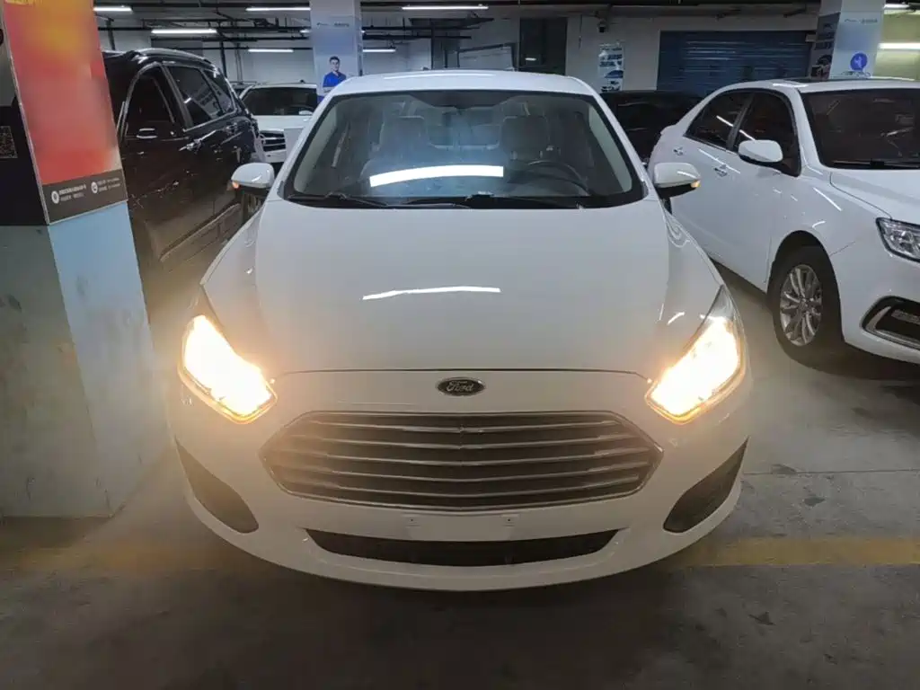 Ford Escort 2017