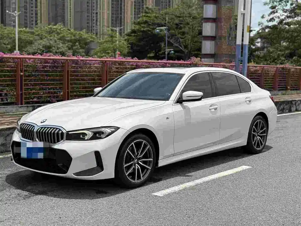 BMW 3 Series 2022