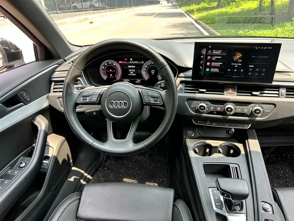 Audi A4L 2023 — фото 11