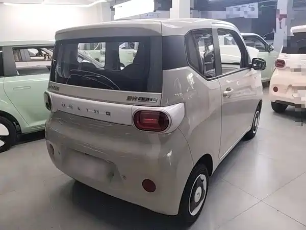Wuling Hongguang MINIEV 2025