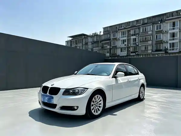 BMW 3 Series 2010