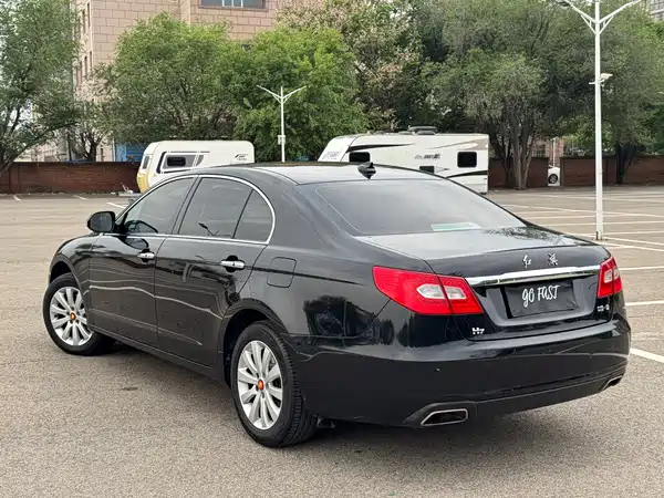 Hongqi H7 2013