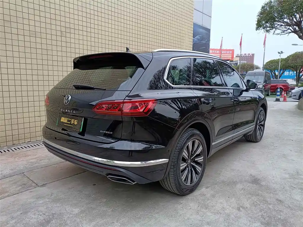 Volkswagen Touareg New Energy 2021 — фото 7