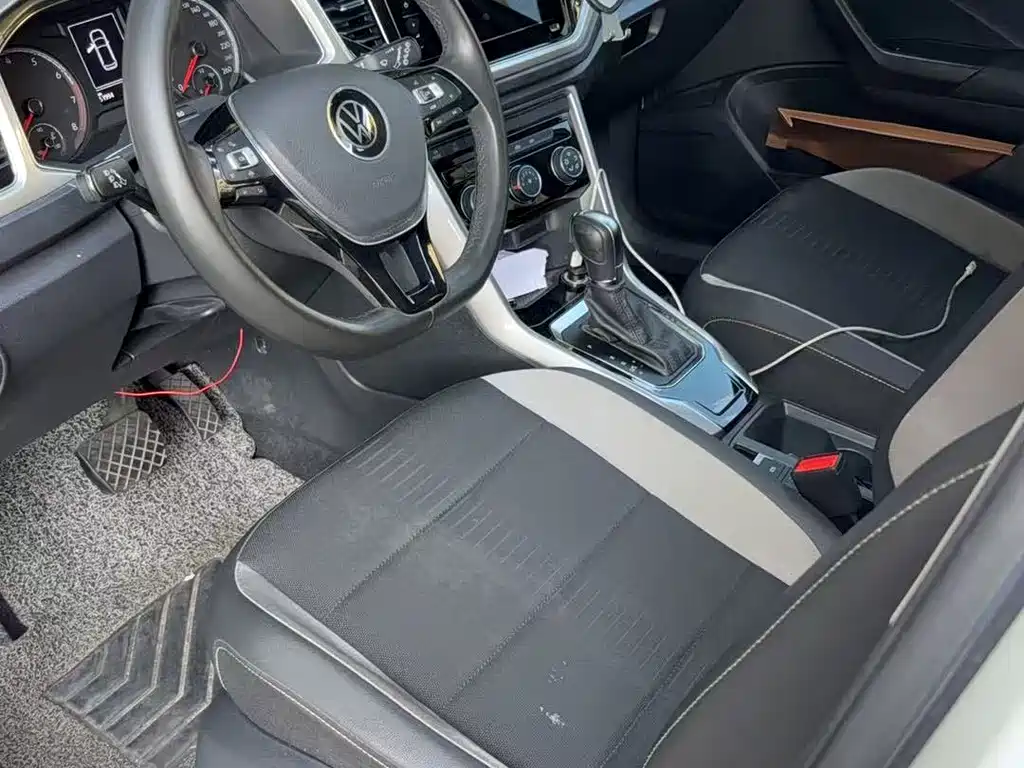 Volkswagen T-Roc 2021