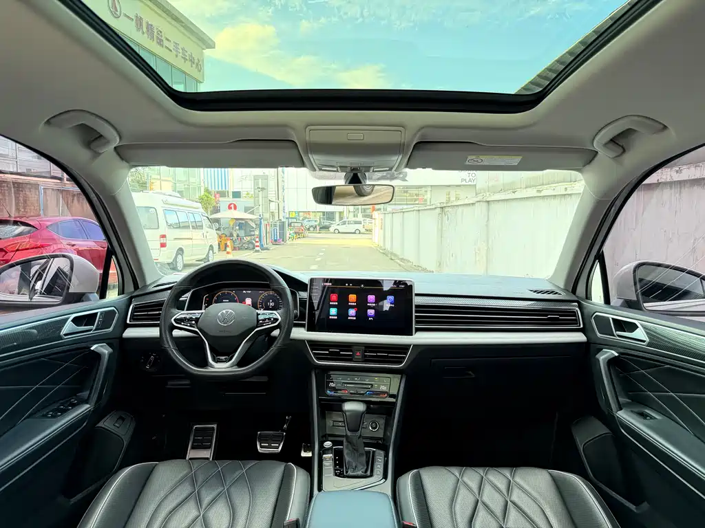 Volkswagen Tiguan L 2022