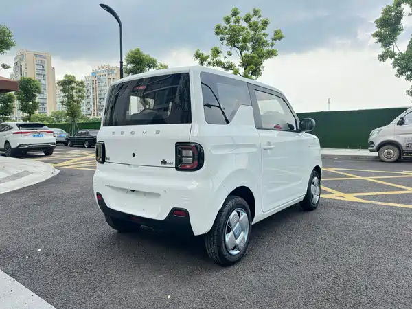 Geely Galaxy Panda 2024