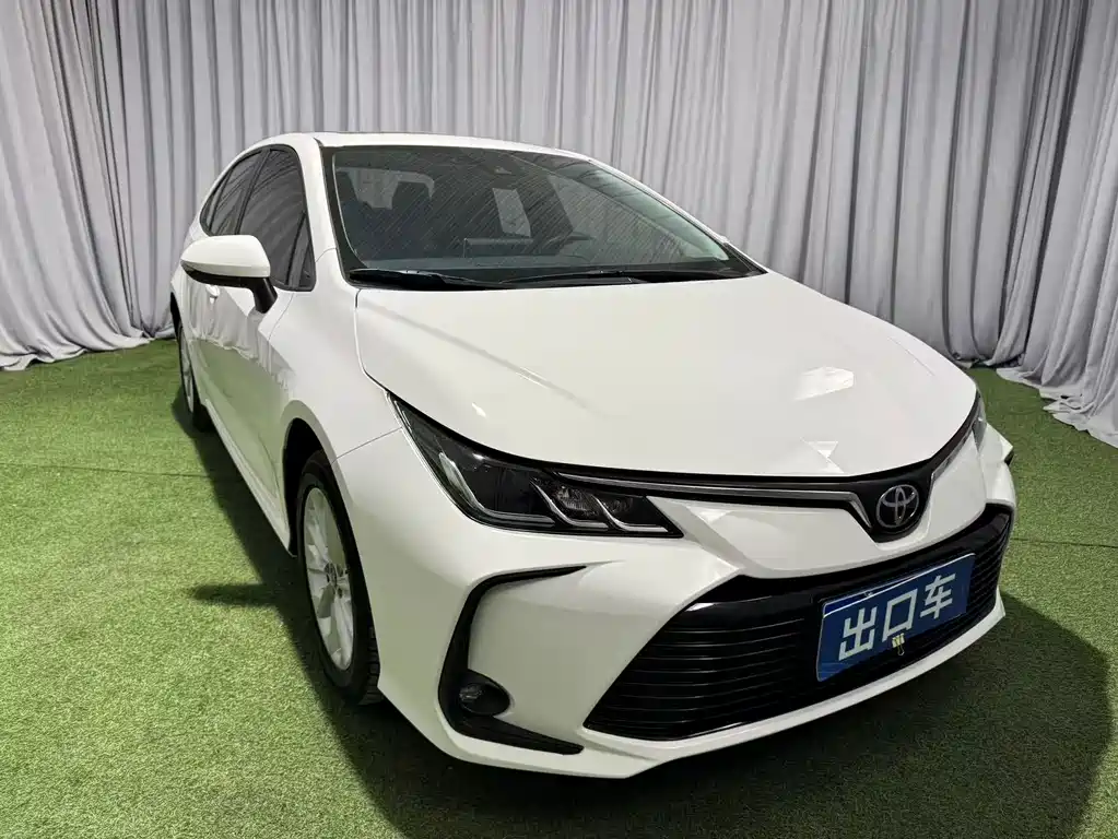 Toyota Corolla 2022 — фото 2