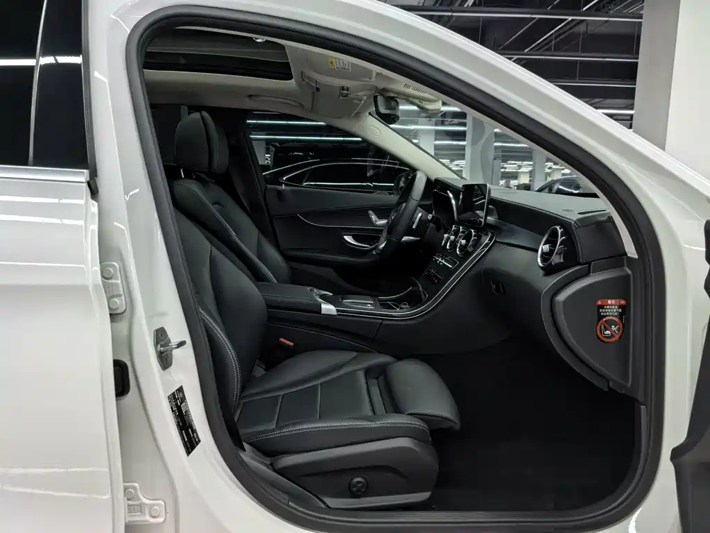 Mercedes-Benz C-Class 2020 — фото 12