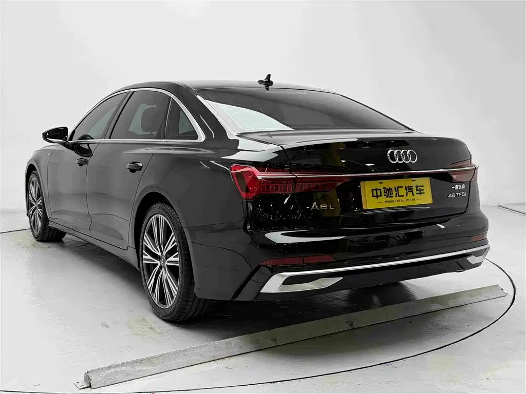 Audi A6L 2022
