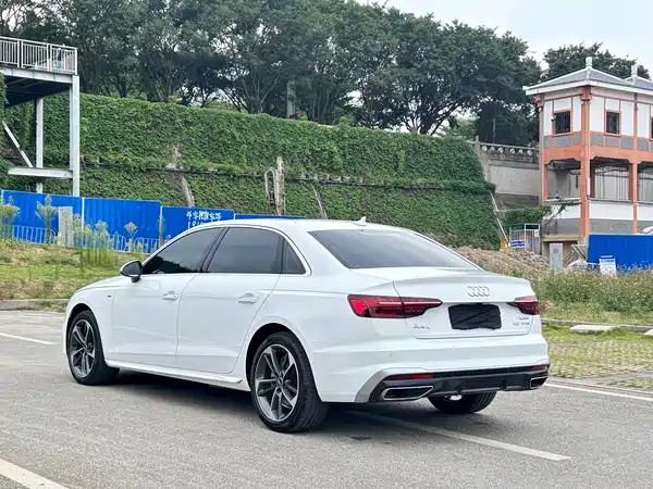 Audi A4L 2022