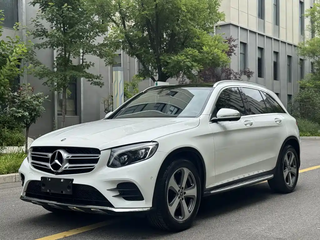 Mercedes-Benz GLC 2017 — фото 1