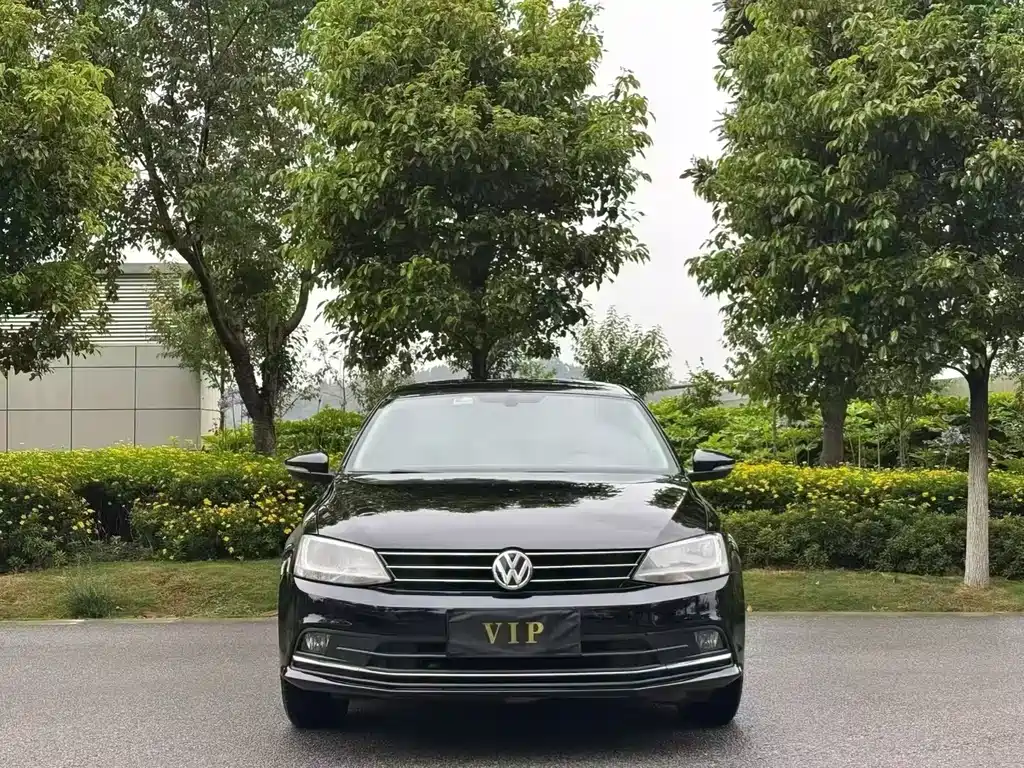 Volkswagen Sagitar 2019