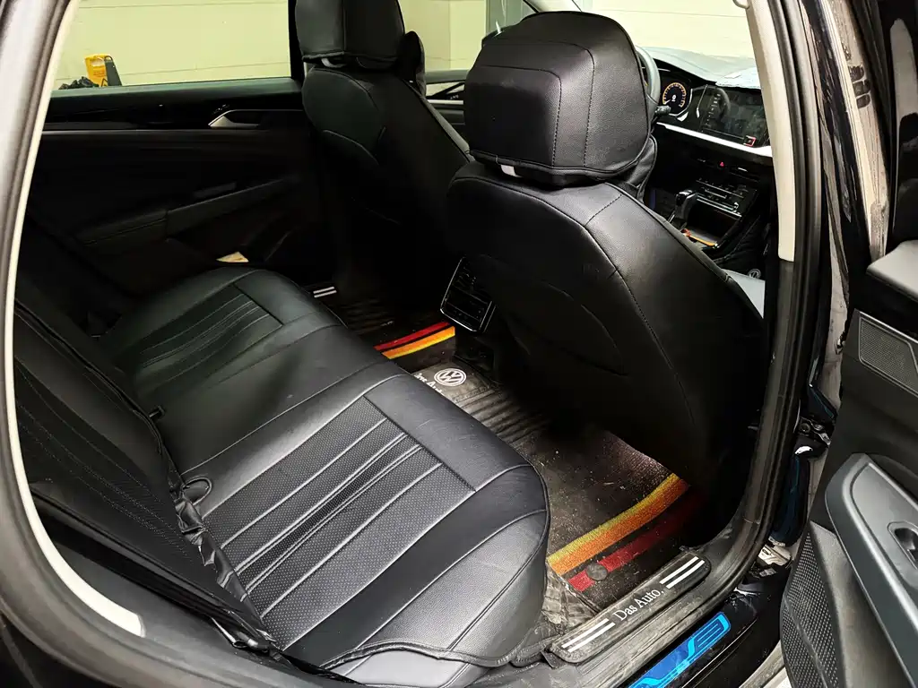 Volkswagen Passat 2025