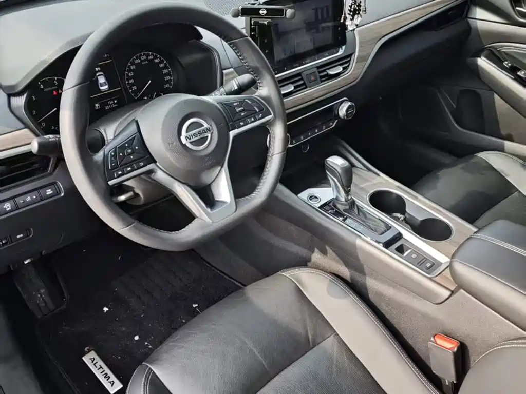 Nissan Teana 2022 — фото 20
