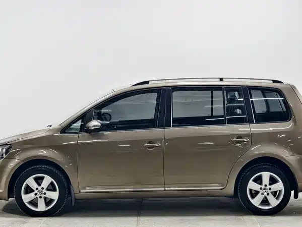 Volkswagen Touran 2015