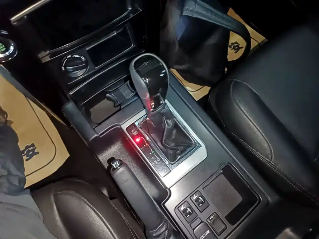 Toyota Prado 2017 — фото 14