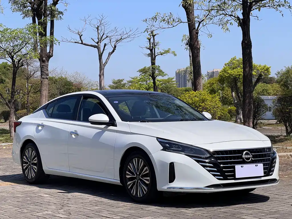 Nissan Teana 2023