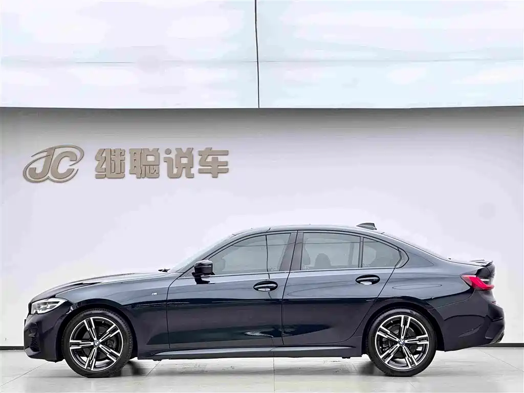 BMW 3 Series 2021