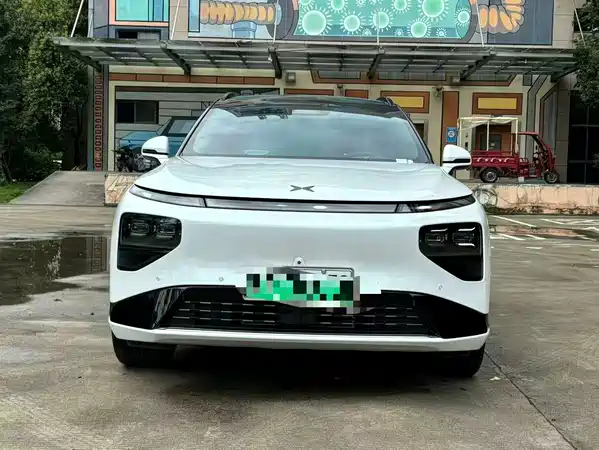 XPeng G9 2025
