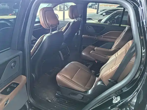 Lincoln Aviator 2021