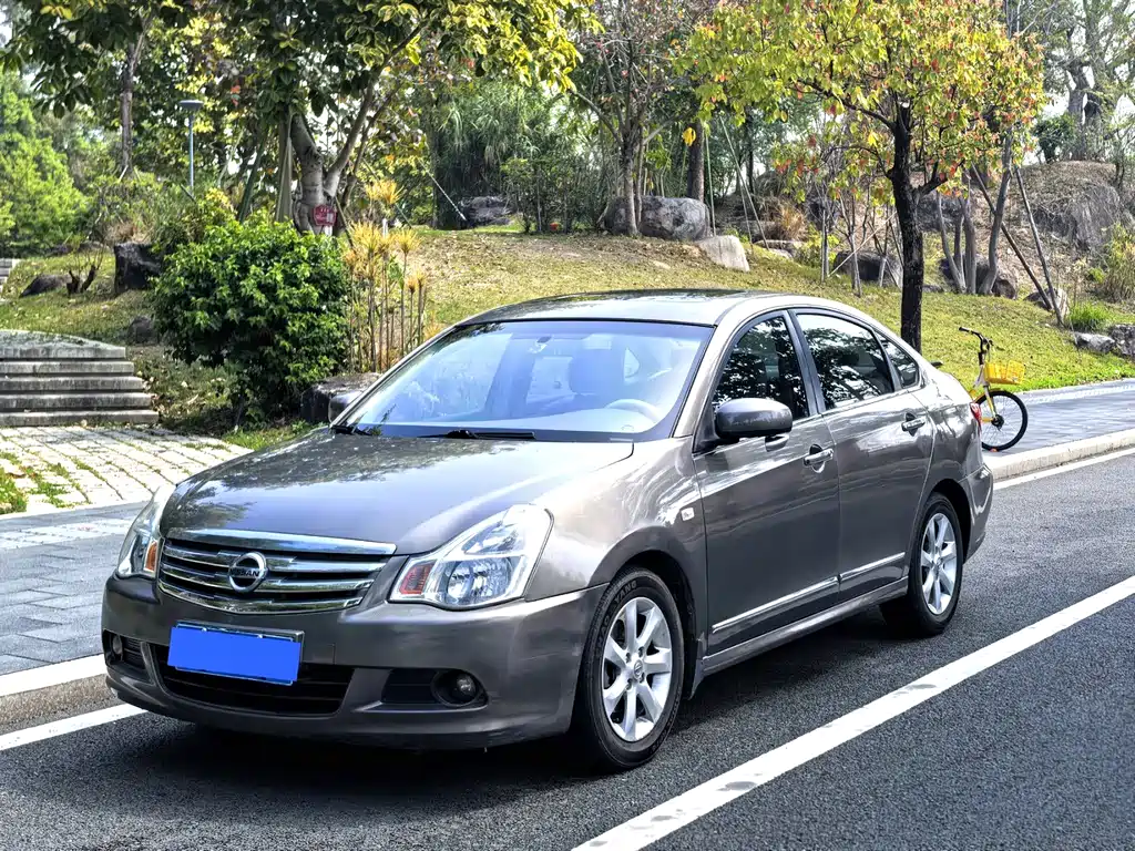 Nissan Sylphy 2010 — фото 1