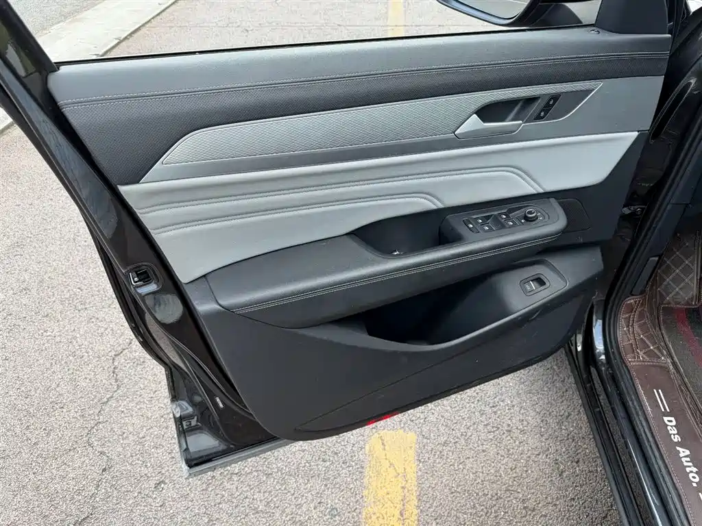 Volkswagen Tavendor 2023