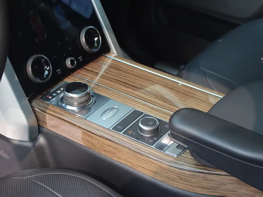 Land Rover Range Rover 2019 — фото 11