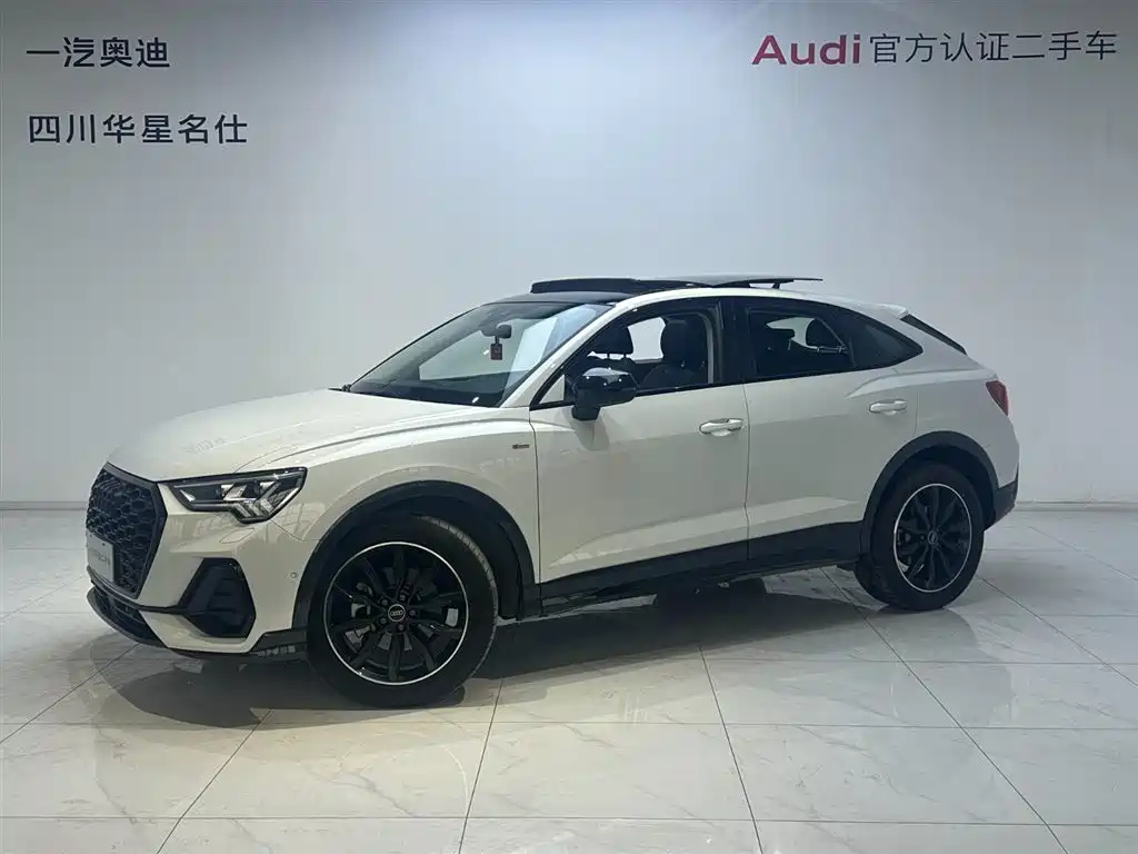 Audi Q3 Sportback 2023 — фото 1