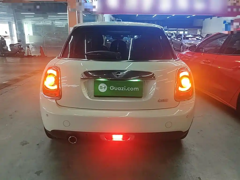 MINI MINI 2019