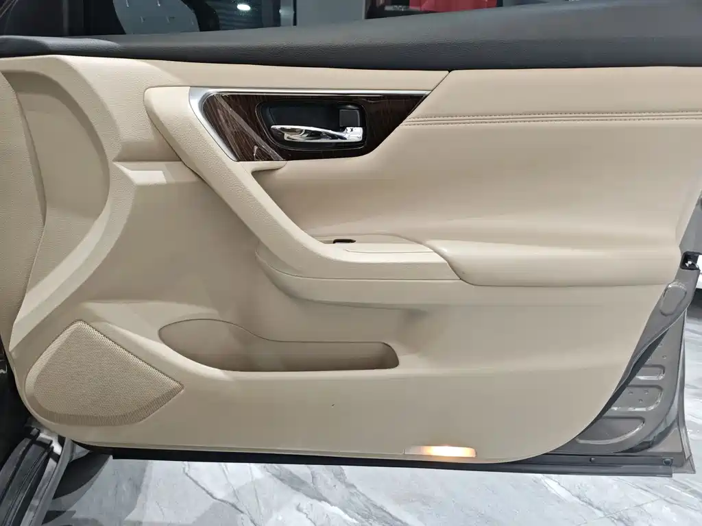 Nissan Teana 2015