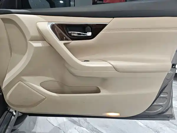 Nissan Teana 2015
