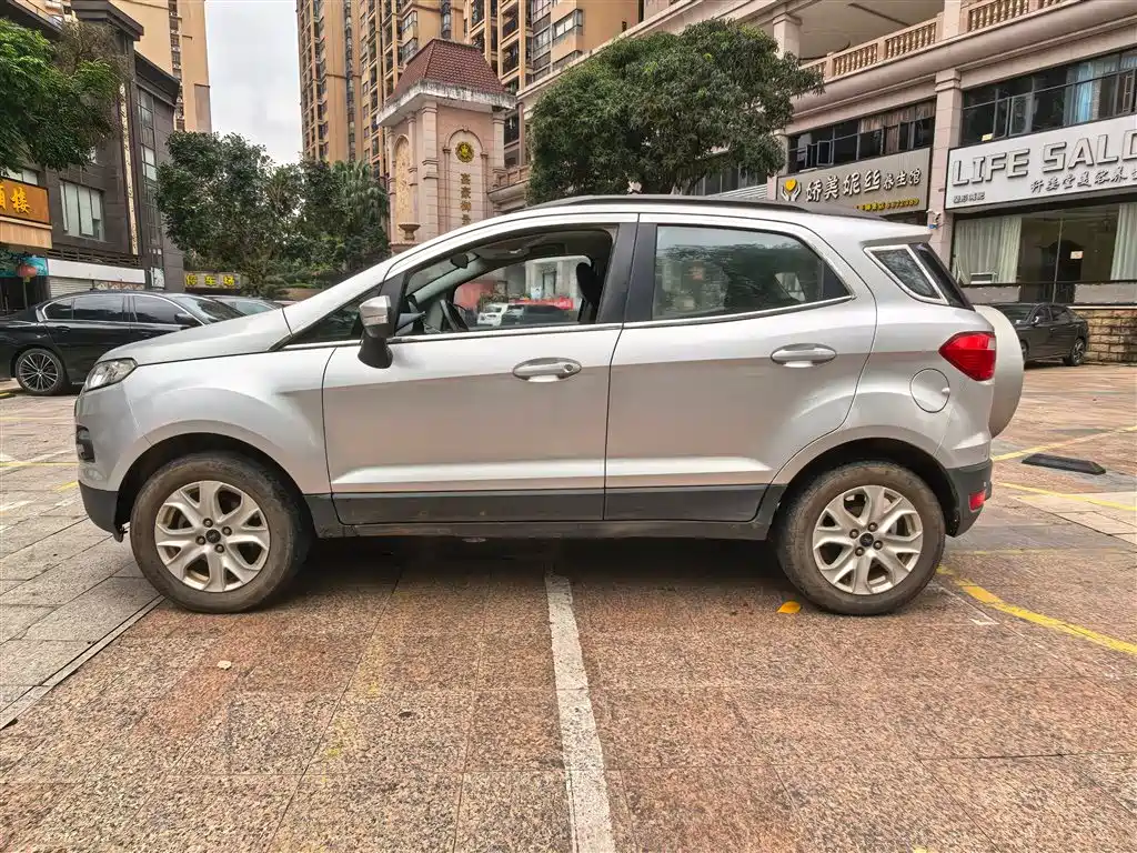 Ford Ecosport 2014 — фото 10