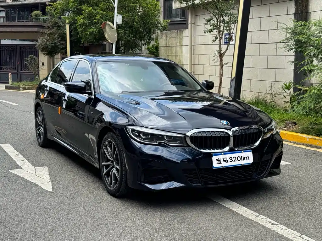 BMW 3 Series 2021