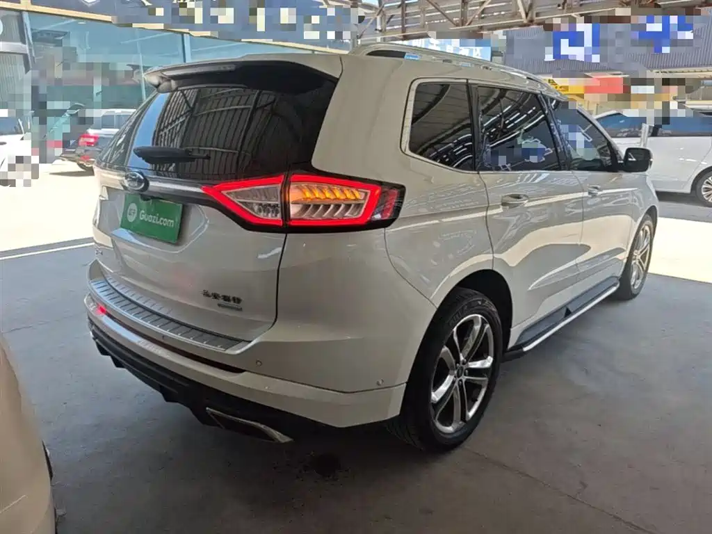 Ford Edge 2017 — фото 7