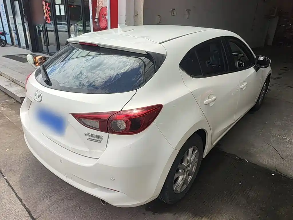 Mazda 3 Axela 2018