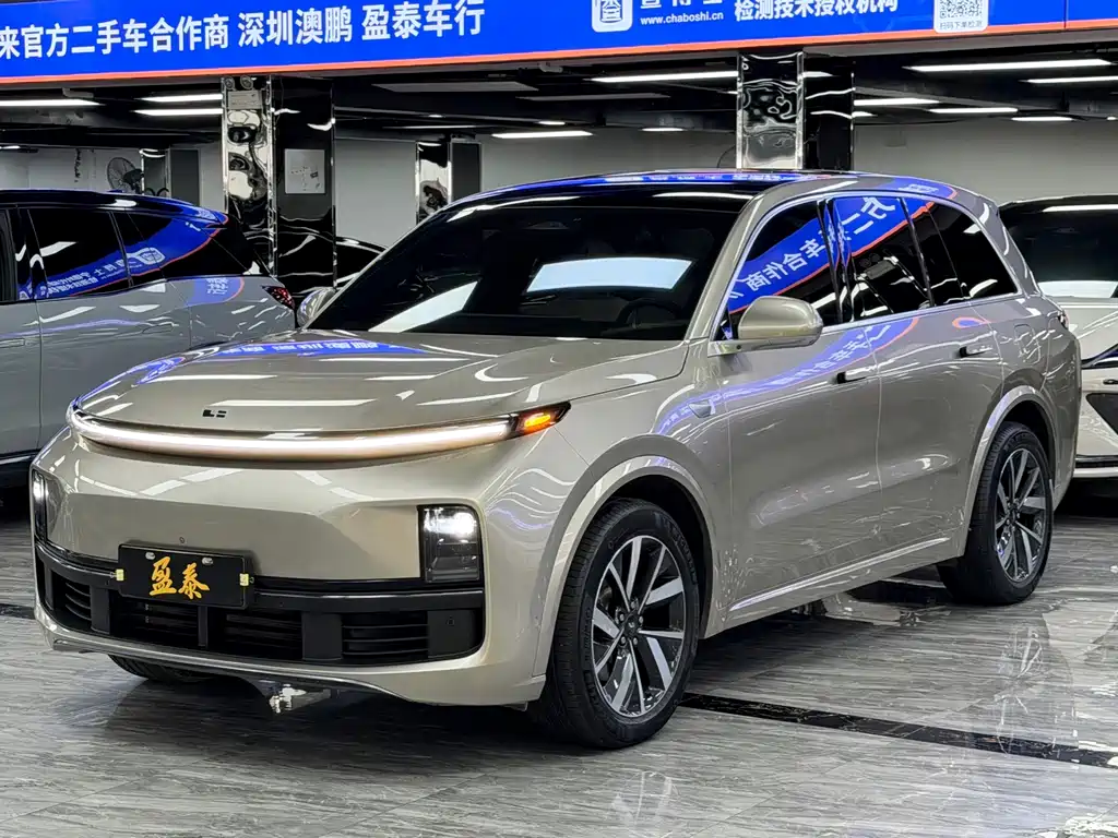 Li Auto L8 2022