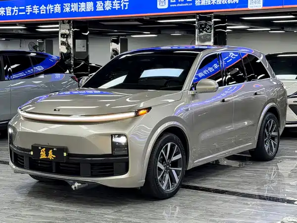Li Auto L8 2022